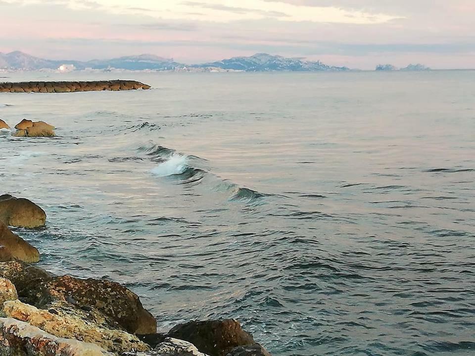 소세레팽 A 2 Pas De La Mer 아파트 외부 사진